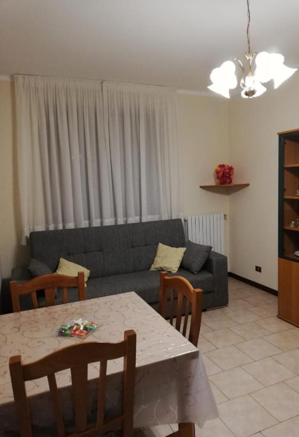 Ferienwohnung Ginger'S House Malpensa Cardano Al Campo Exterior foto